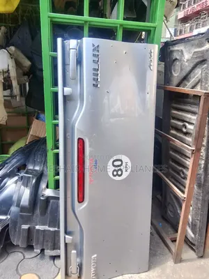 Toyota Hilux Single Cap Tailgate