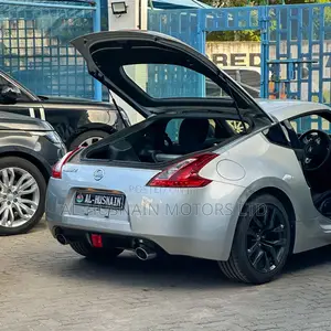 Nissan Fairlady 2019 Silver