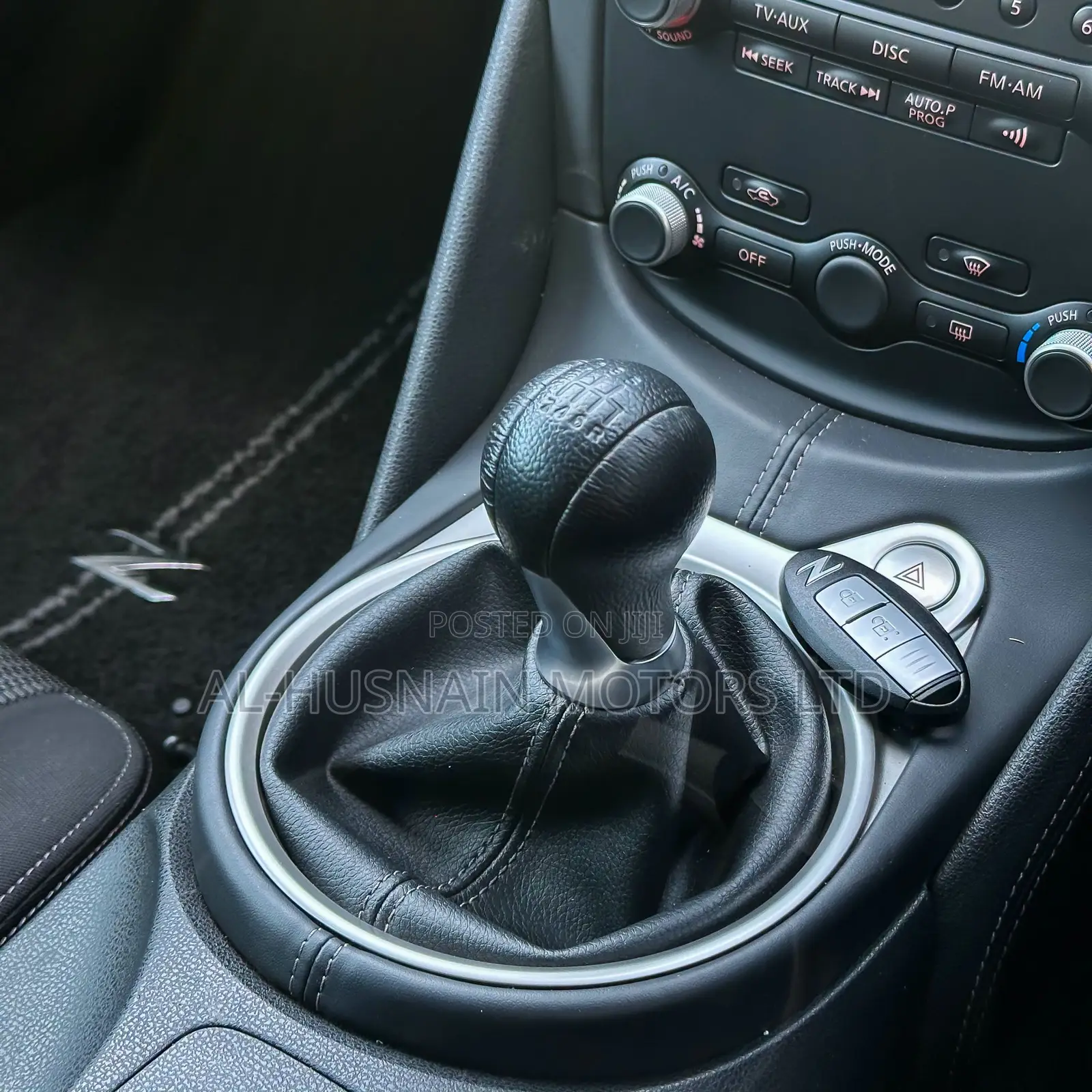 Nissan Fairlady 2019 Silver