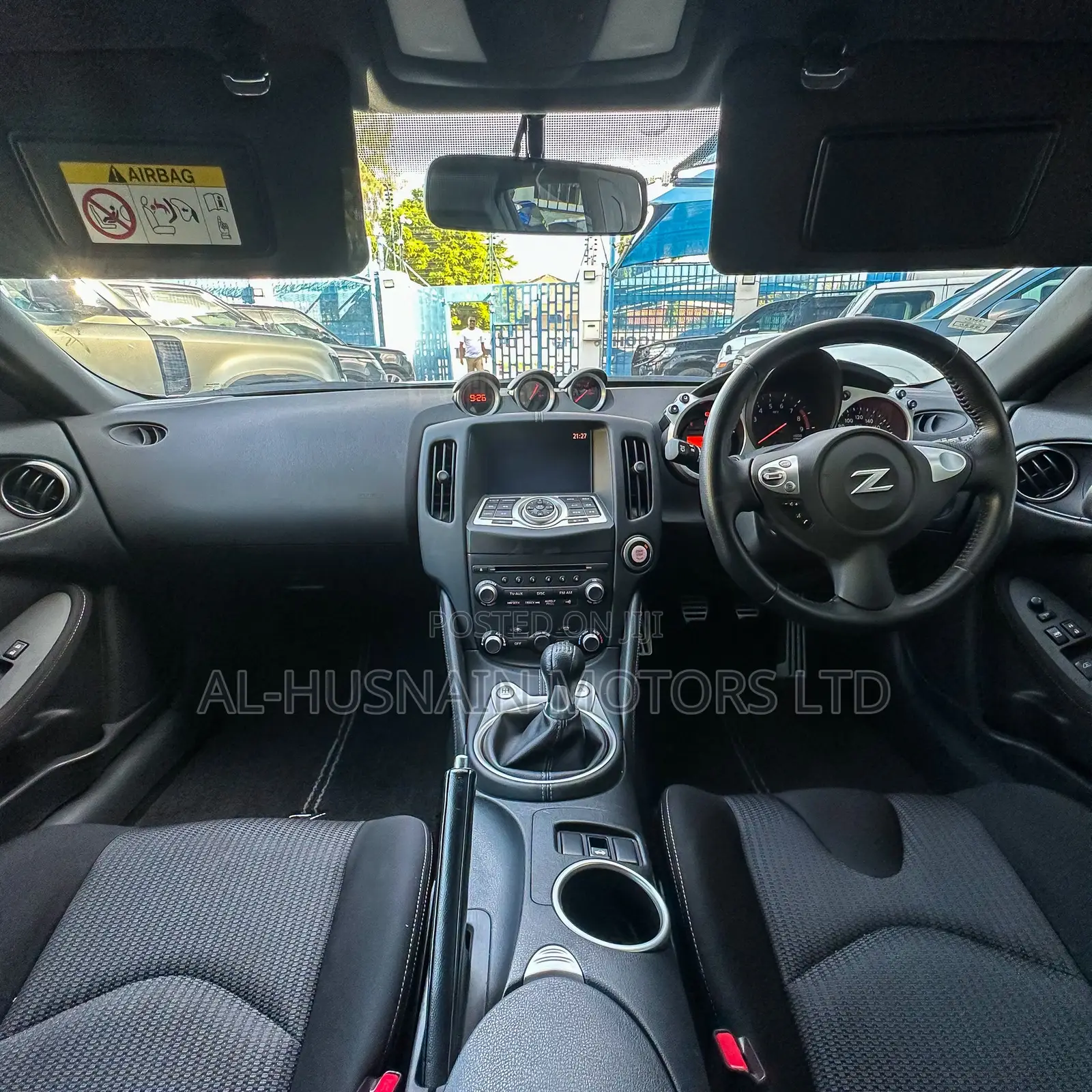 Nissan Fairlady 2019 Silver