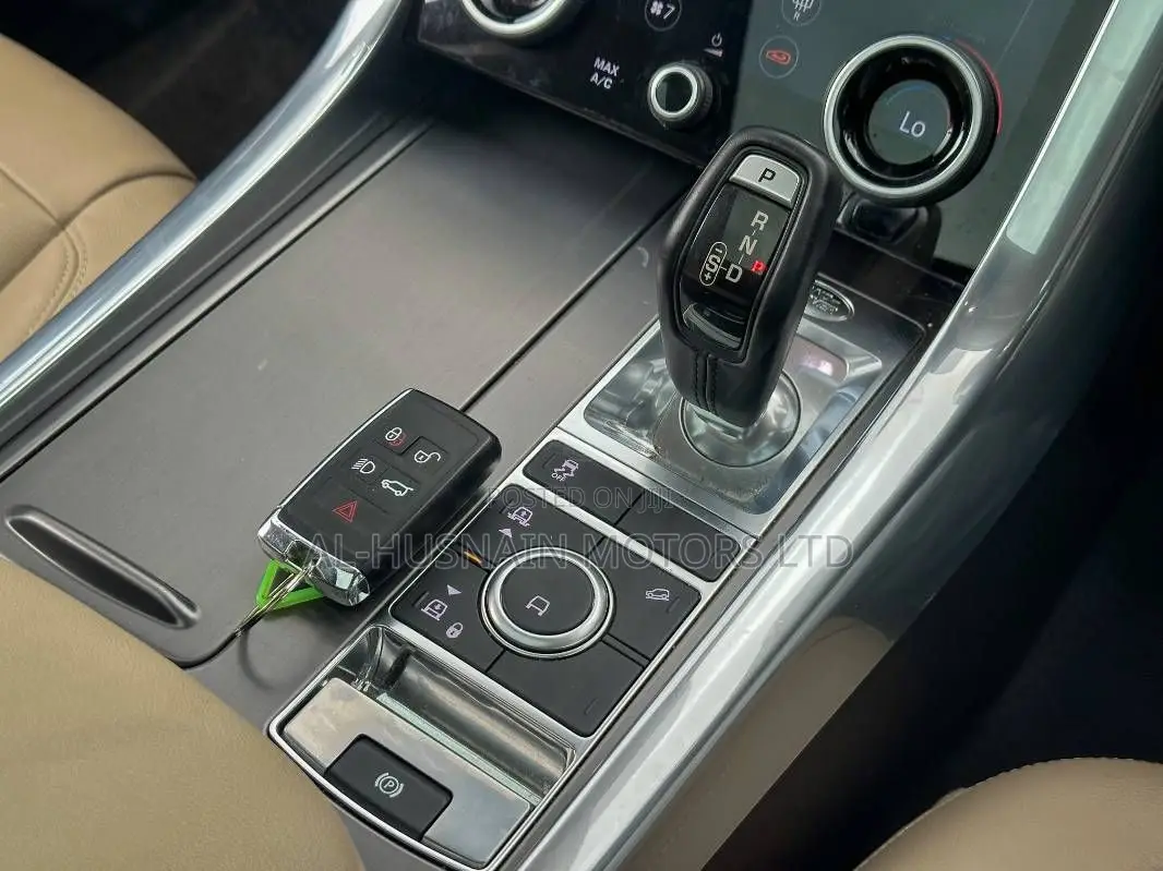Land Rover Range Rover Sport SE 2019 Gray