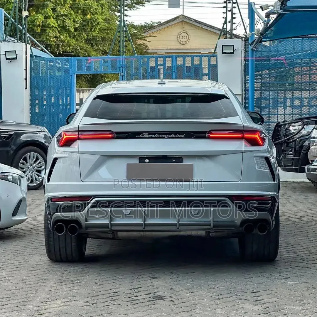 Lamborghini Urus 2023 Pearl