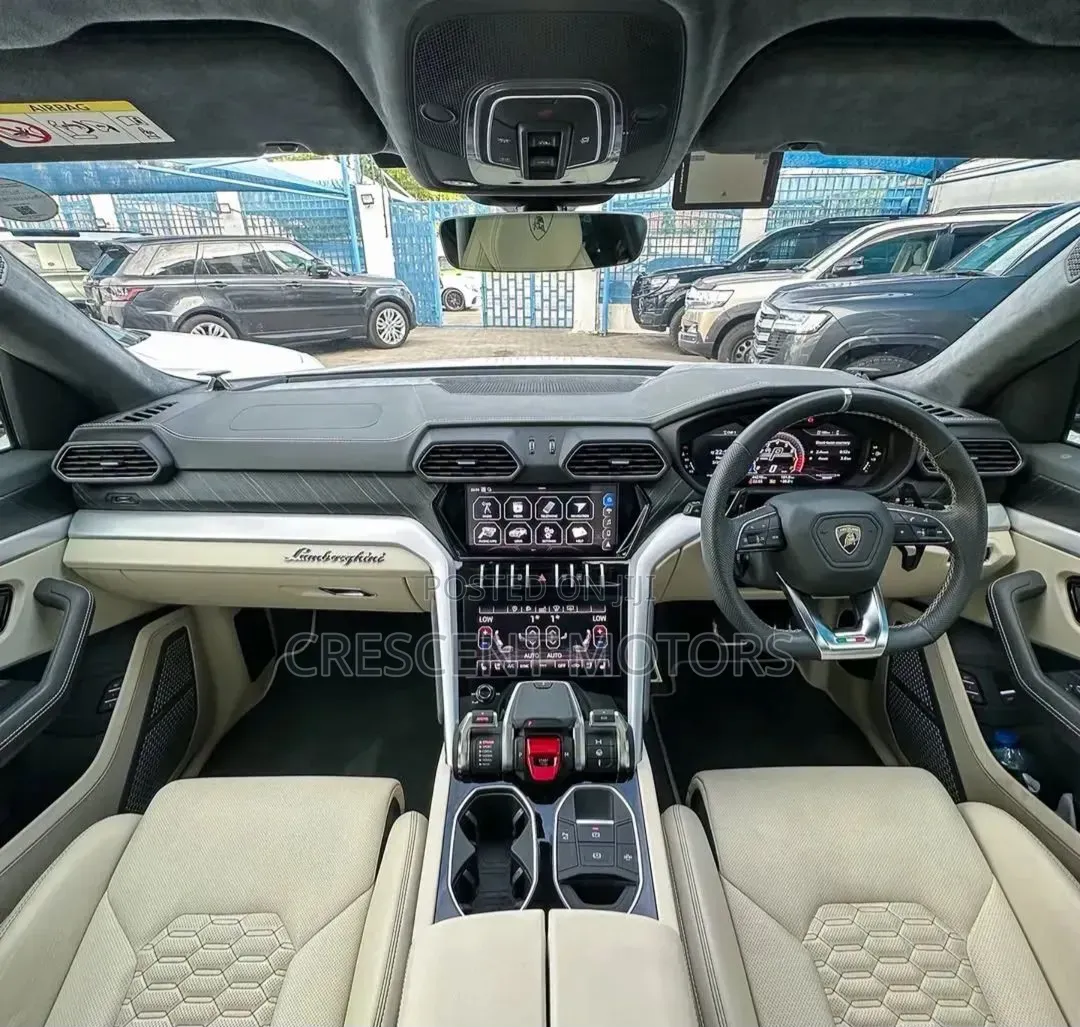 Lamborghini Urus 2023 Pearl
