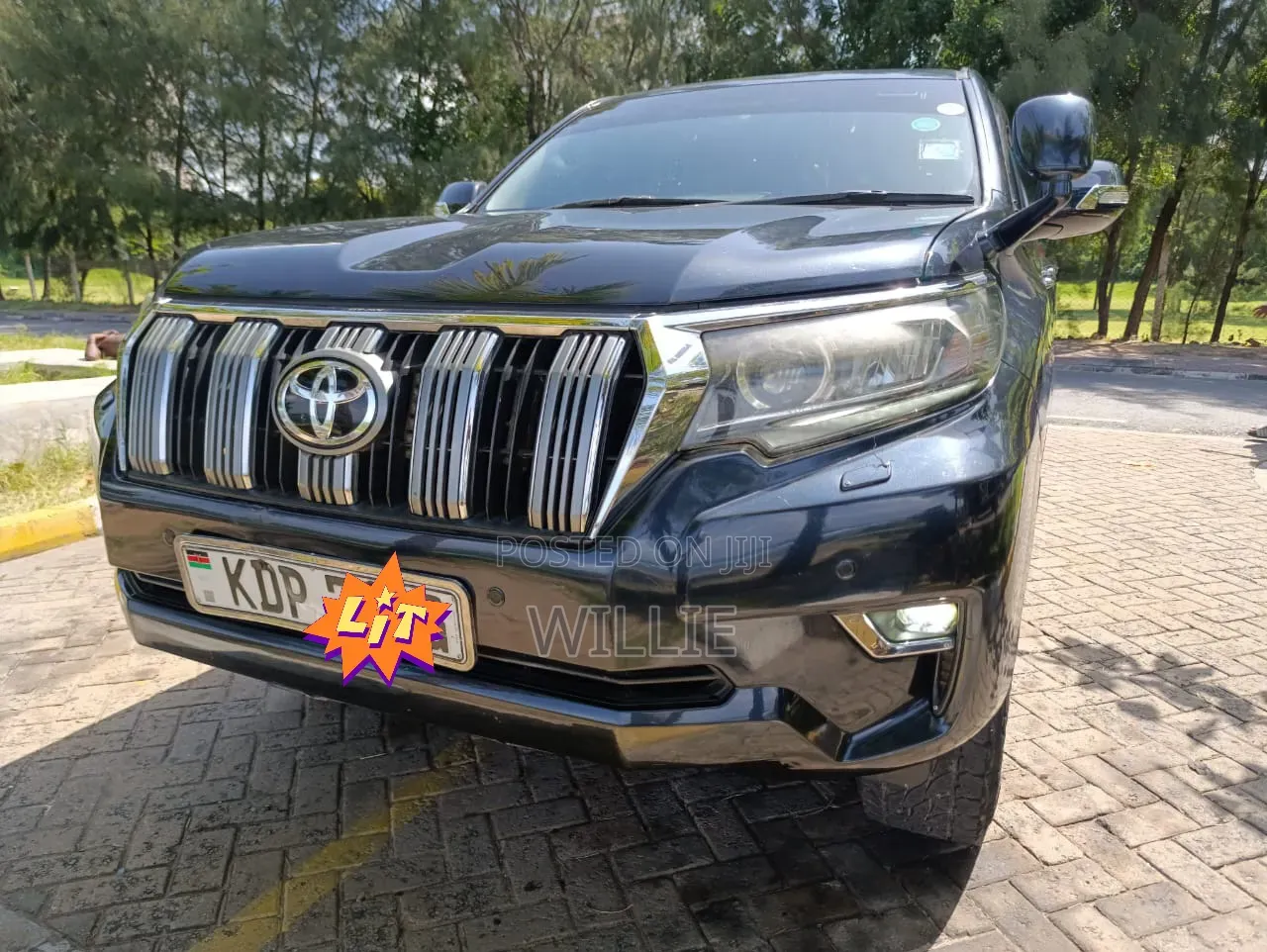 Toyota Land Cruiser Prado 2016 Black