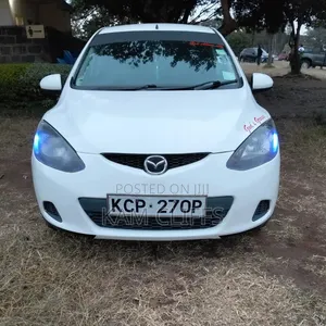 Mazda Demio 2011 Pearl