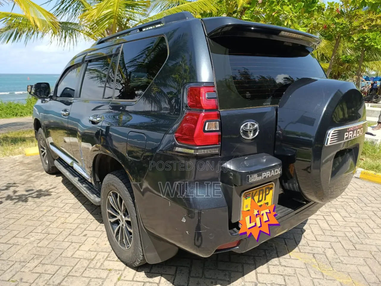 Toyota Land Cruiser Prado 2016 Black