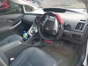 Toyota Prius 2012 White