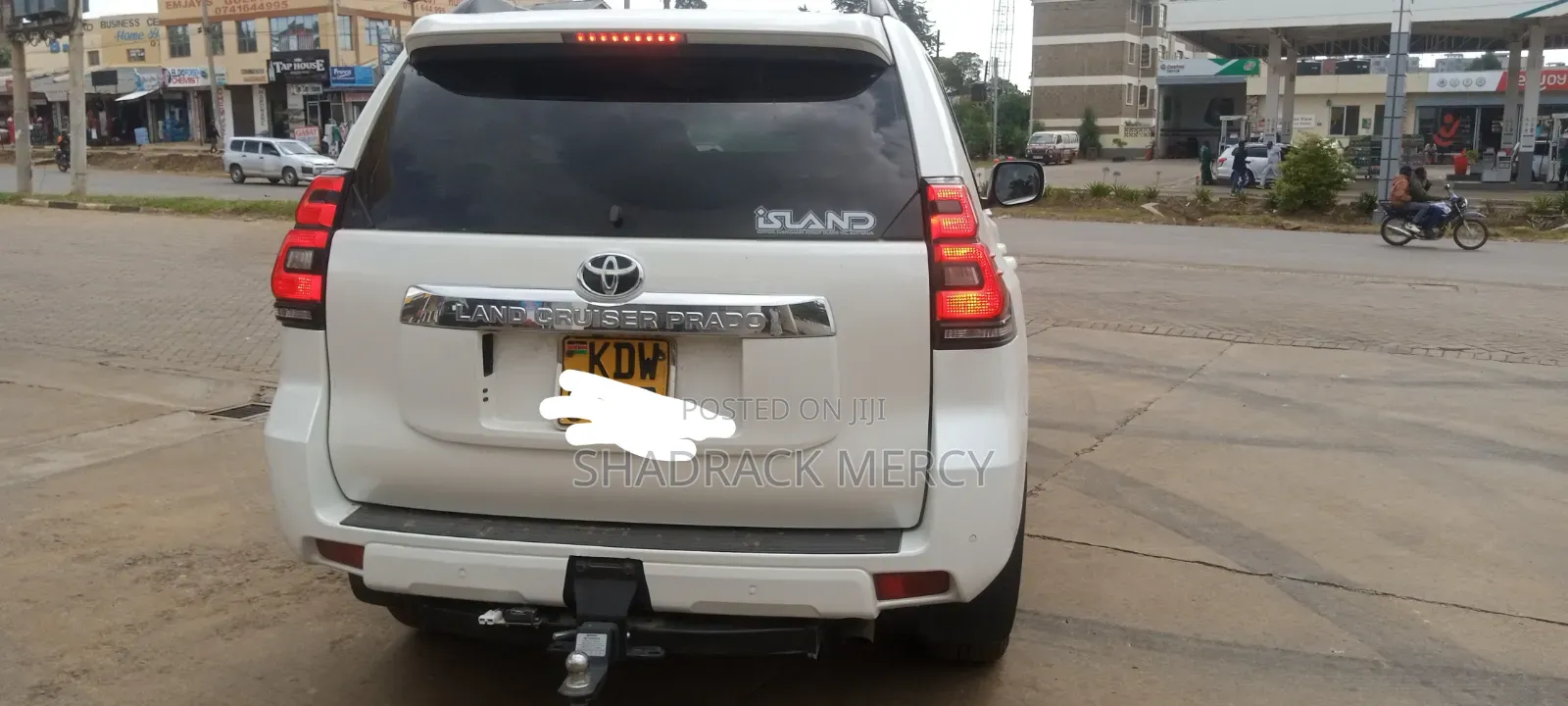 Toyota Land Cruiser Prado 2023 White
