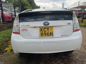 Toyota Prius 2012 White