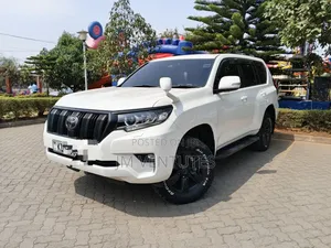 Toyota Land Cruiser Prado 2019 White