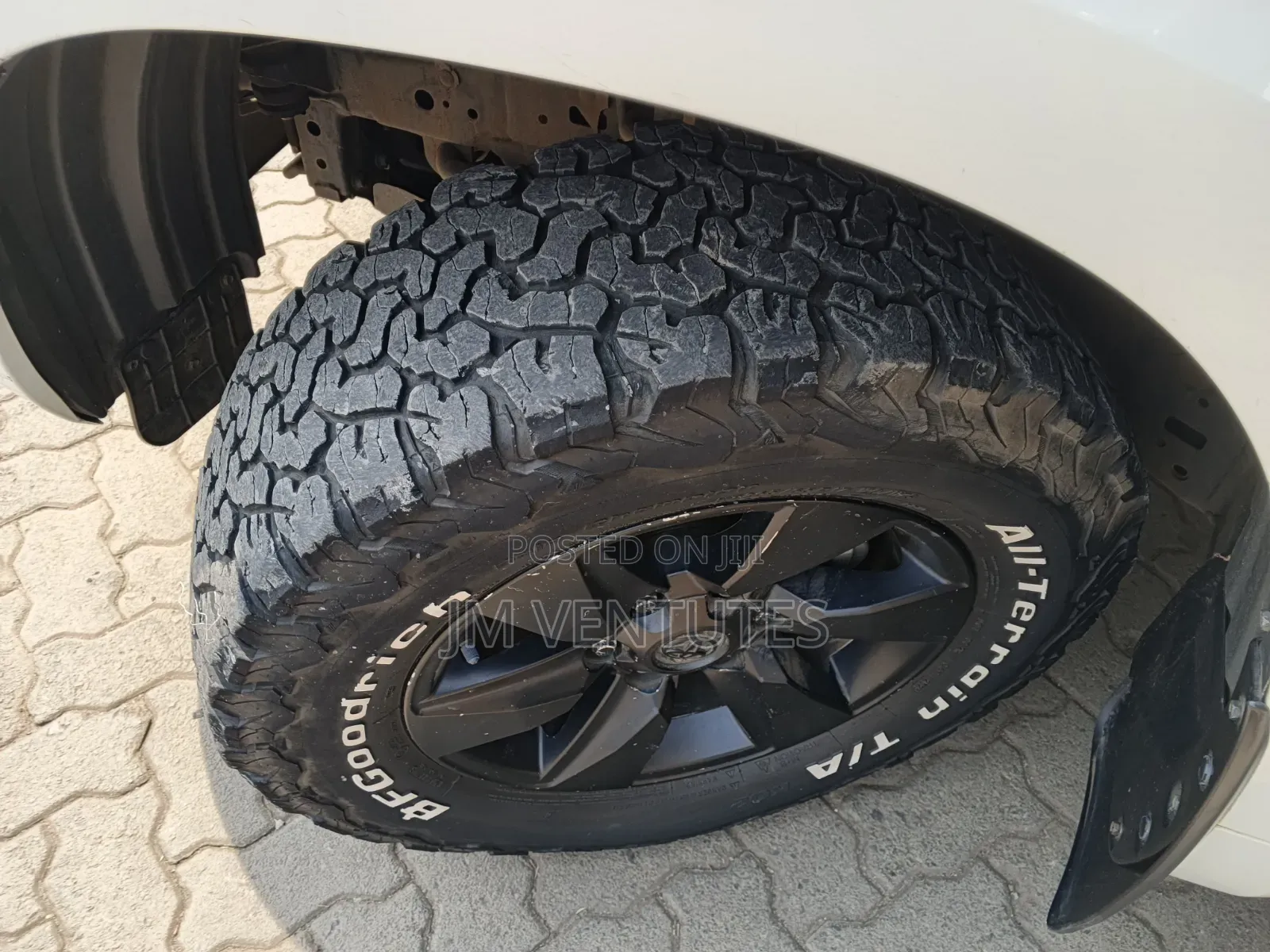 Toyota Land Cruiser Prado 2019 White