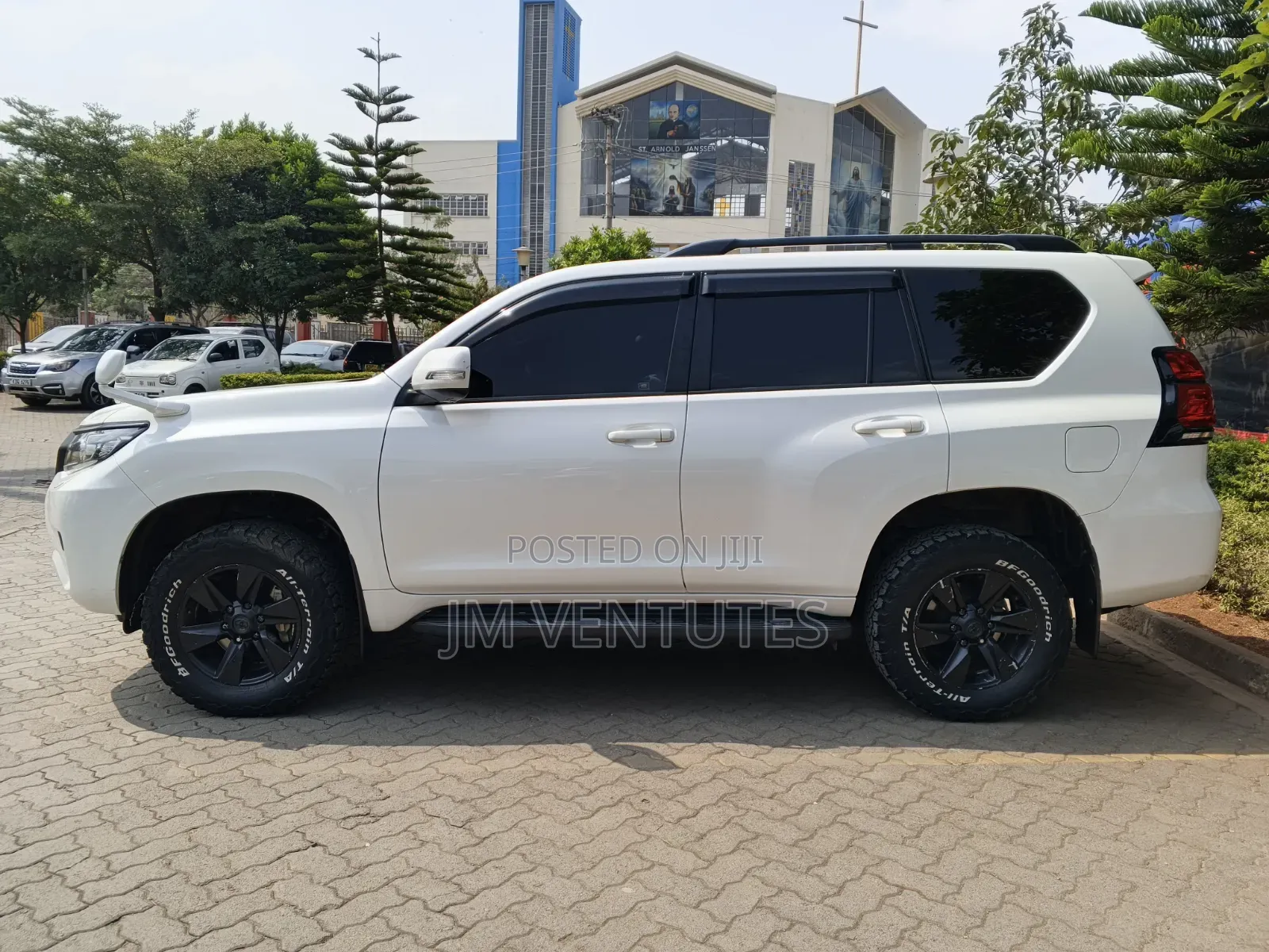 Toyota Land Cruiser Prado 2019 White