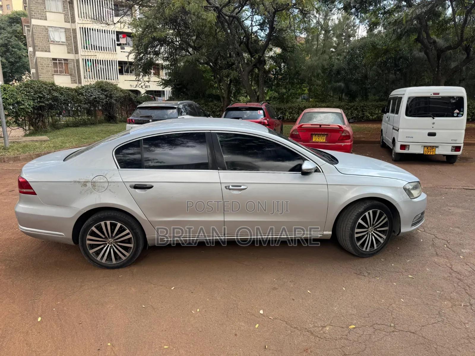 Volkswagen Passat 2011 Silver