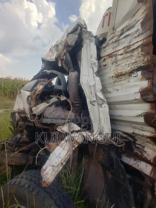 Salvaged Truck - thumbnail 2