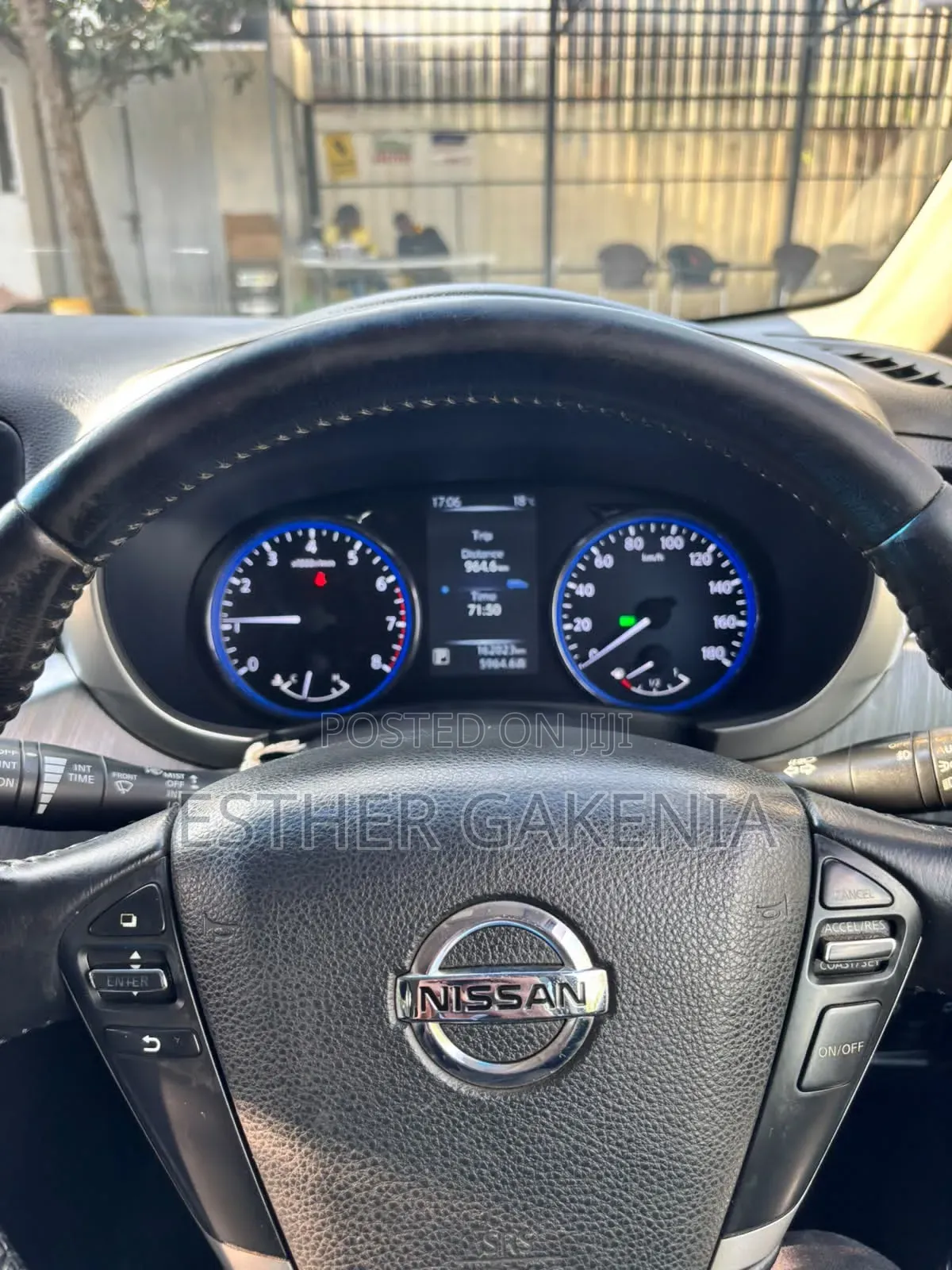 Nissan Elgrand SV Premium 2014 Silver