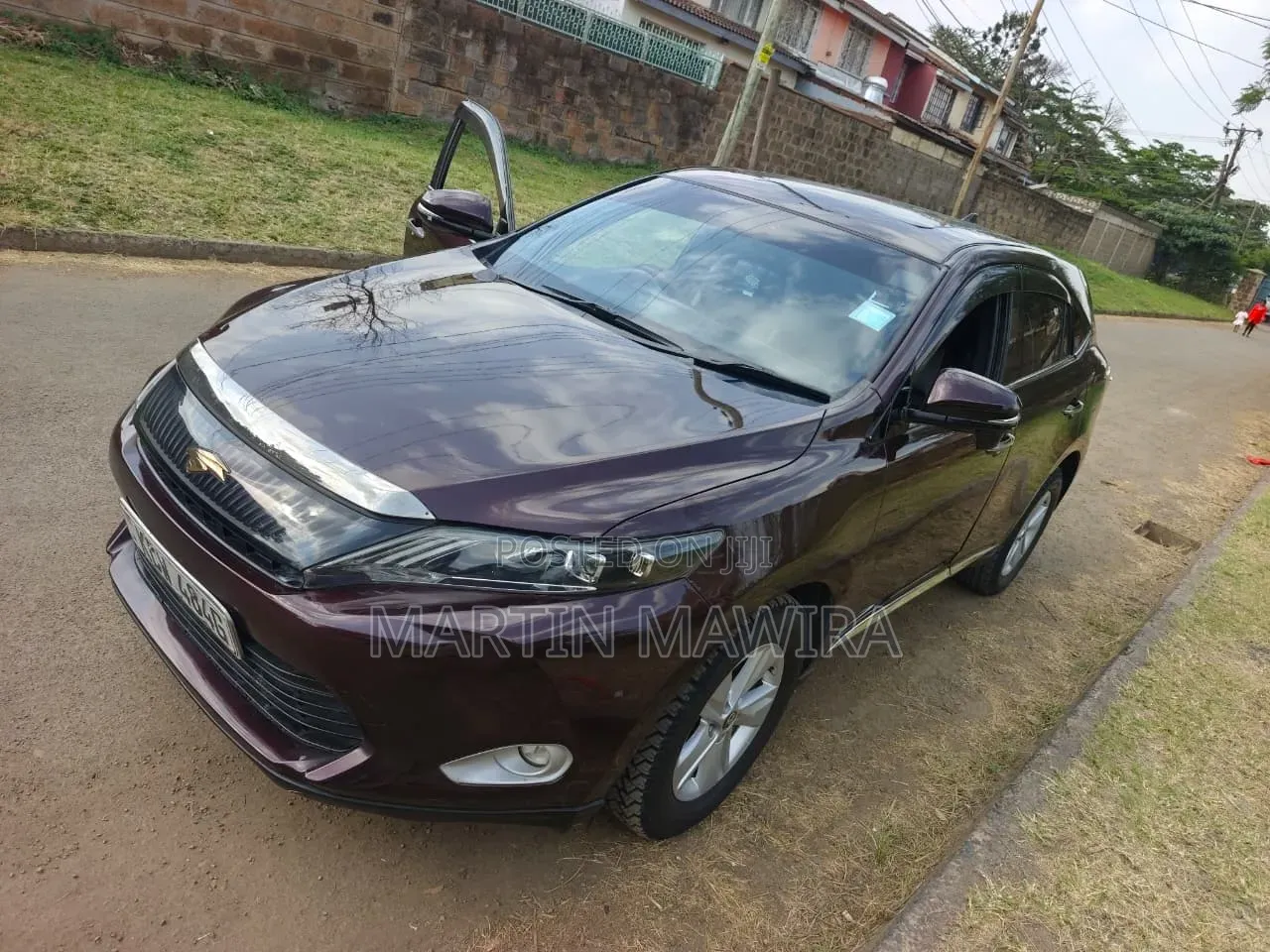 Toyota Harrier 2014