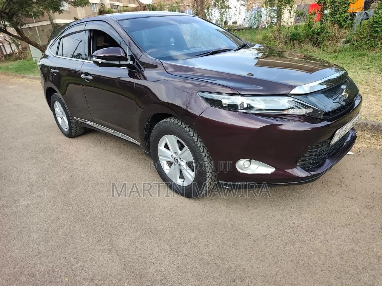 Toyota Harrier 2014