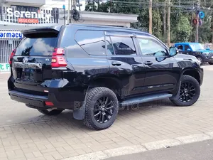 Toyota Land Cruiser Prado 2021