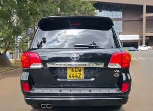 Toyota Land Cruiser 2012 Black