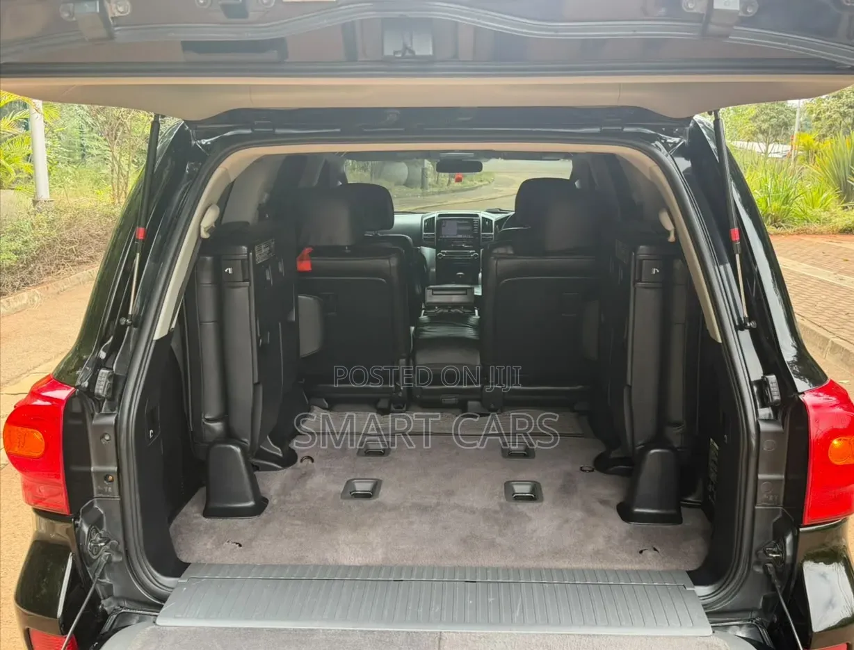 Toyota Land Cruiser 2012 Black