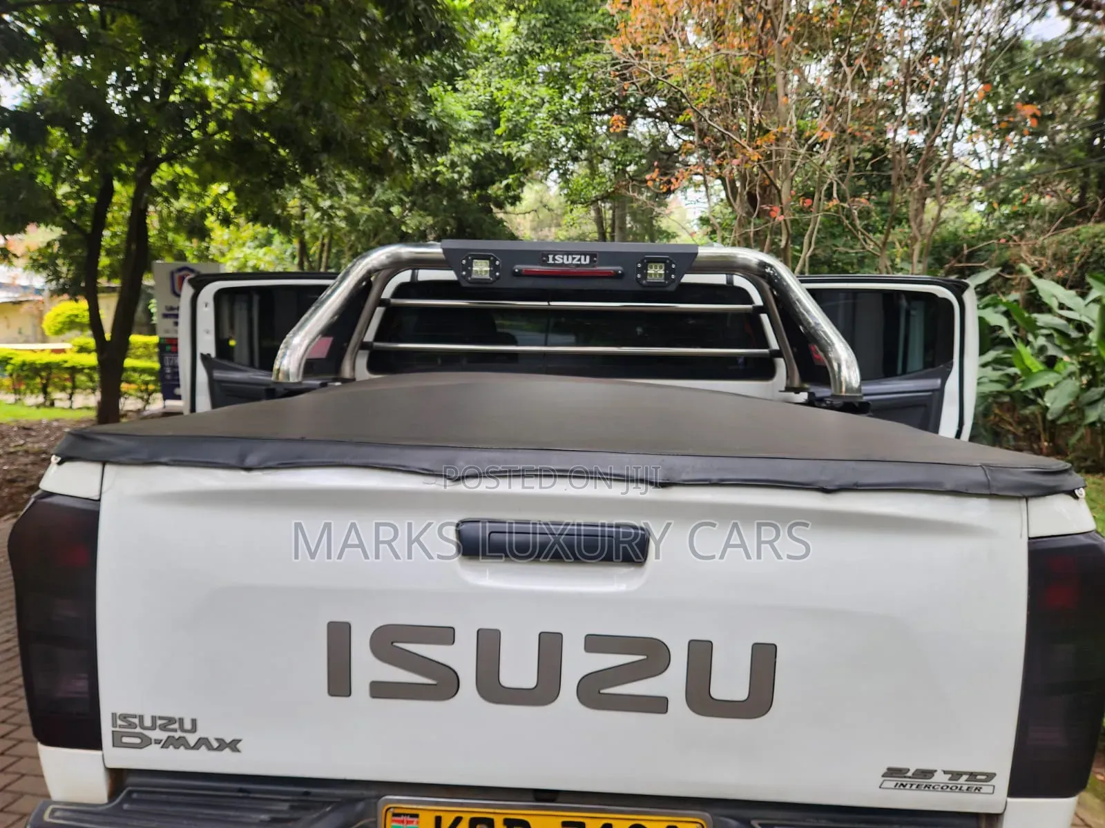 Isuzu D-MAX 2017 White