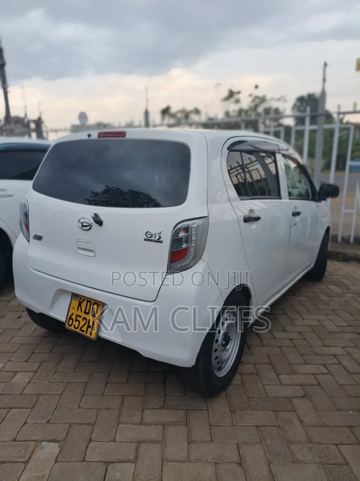 Daihatsu Mira 2018 White