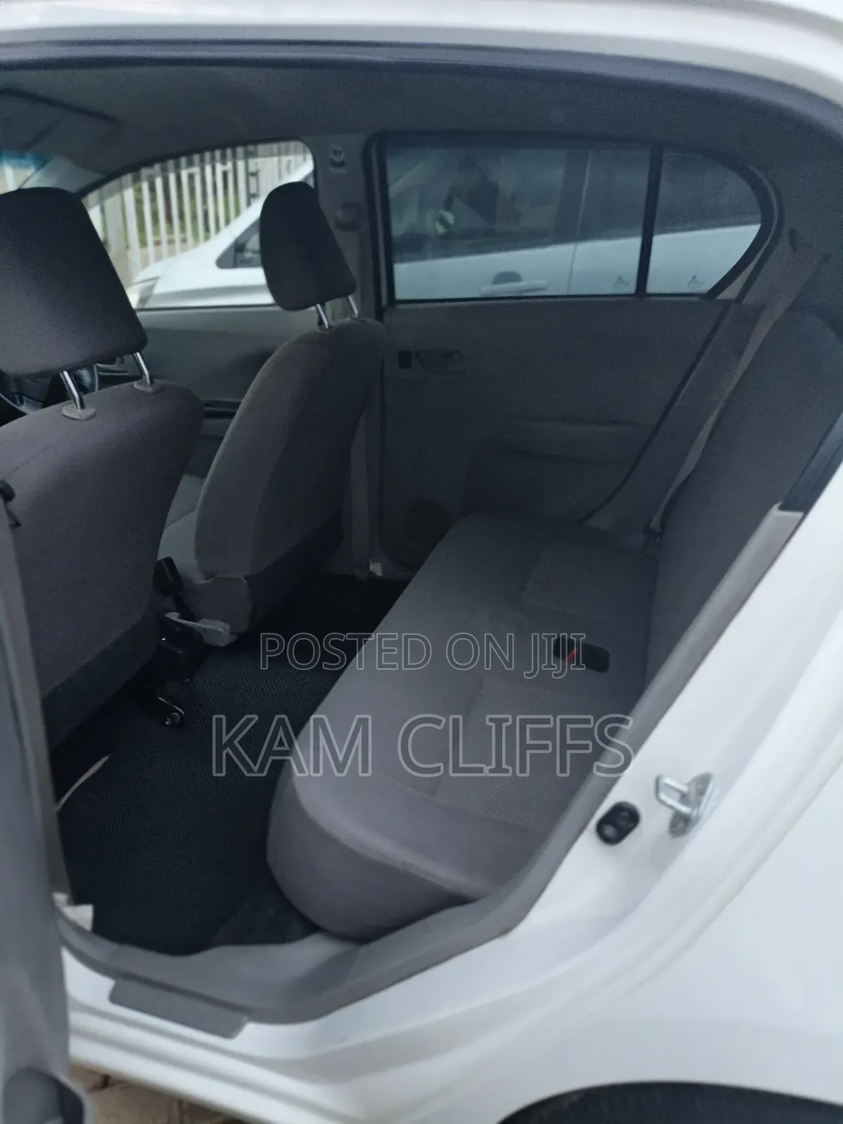 Daihatsu Mira 2018 White