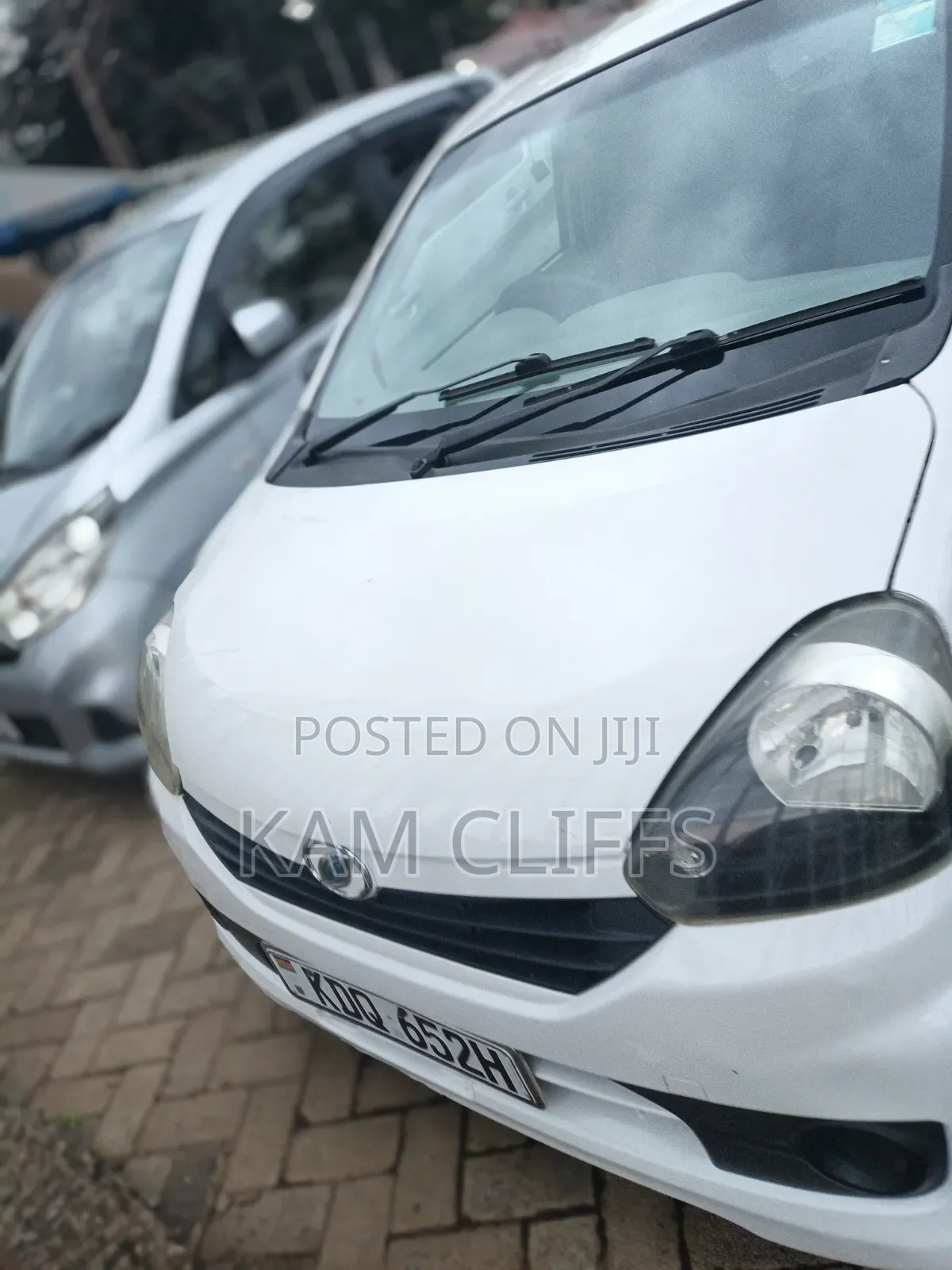 Daihatsu Mira 2018 White