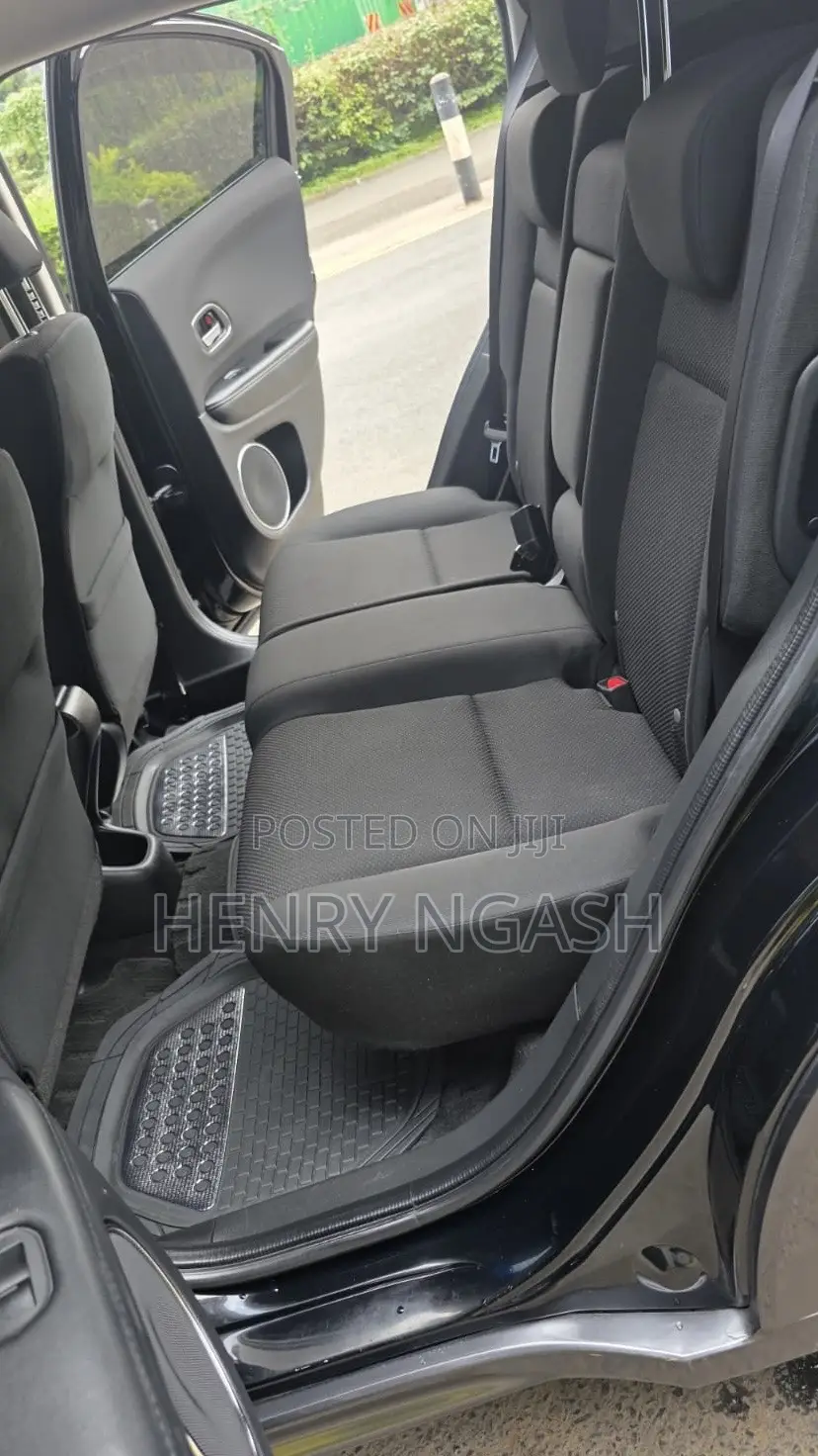 Honda Vezel 2016 Black
