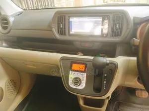 Toyota Passo 2018 Red