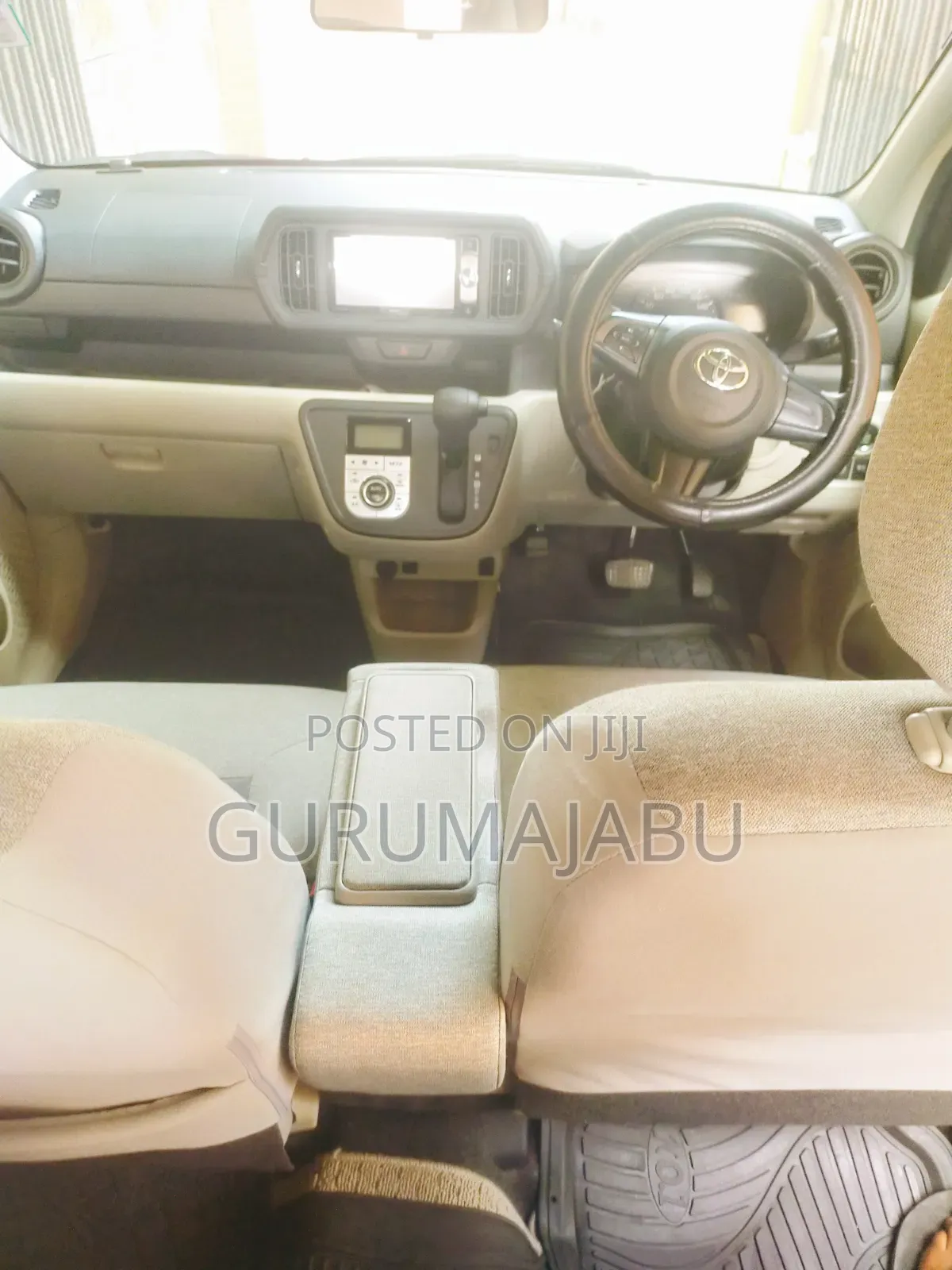 Toyota Passo 2018 Red