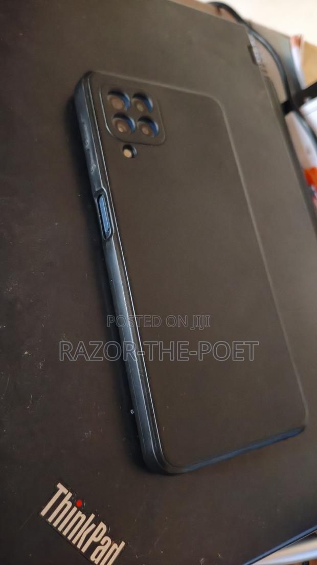 Samsung Galaxy M32 128 GB Blue - thumbnail 4