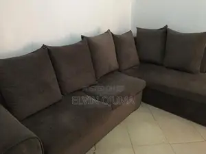 Clean 5-Seater L-Shaped Couch (Slightly Used)