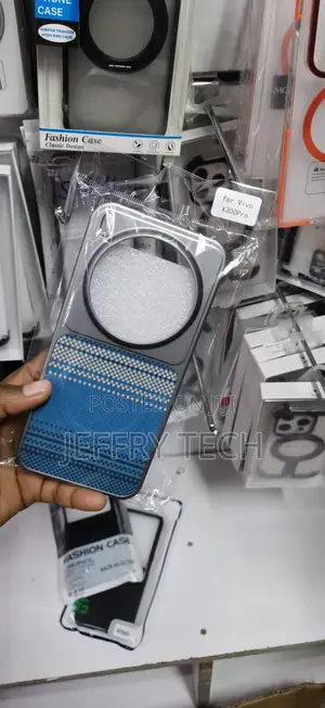 Vivo X300 Pro, Featuring a Blue and Beige Checkered Pattern Cover
