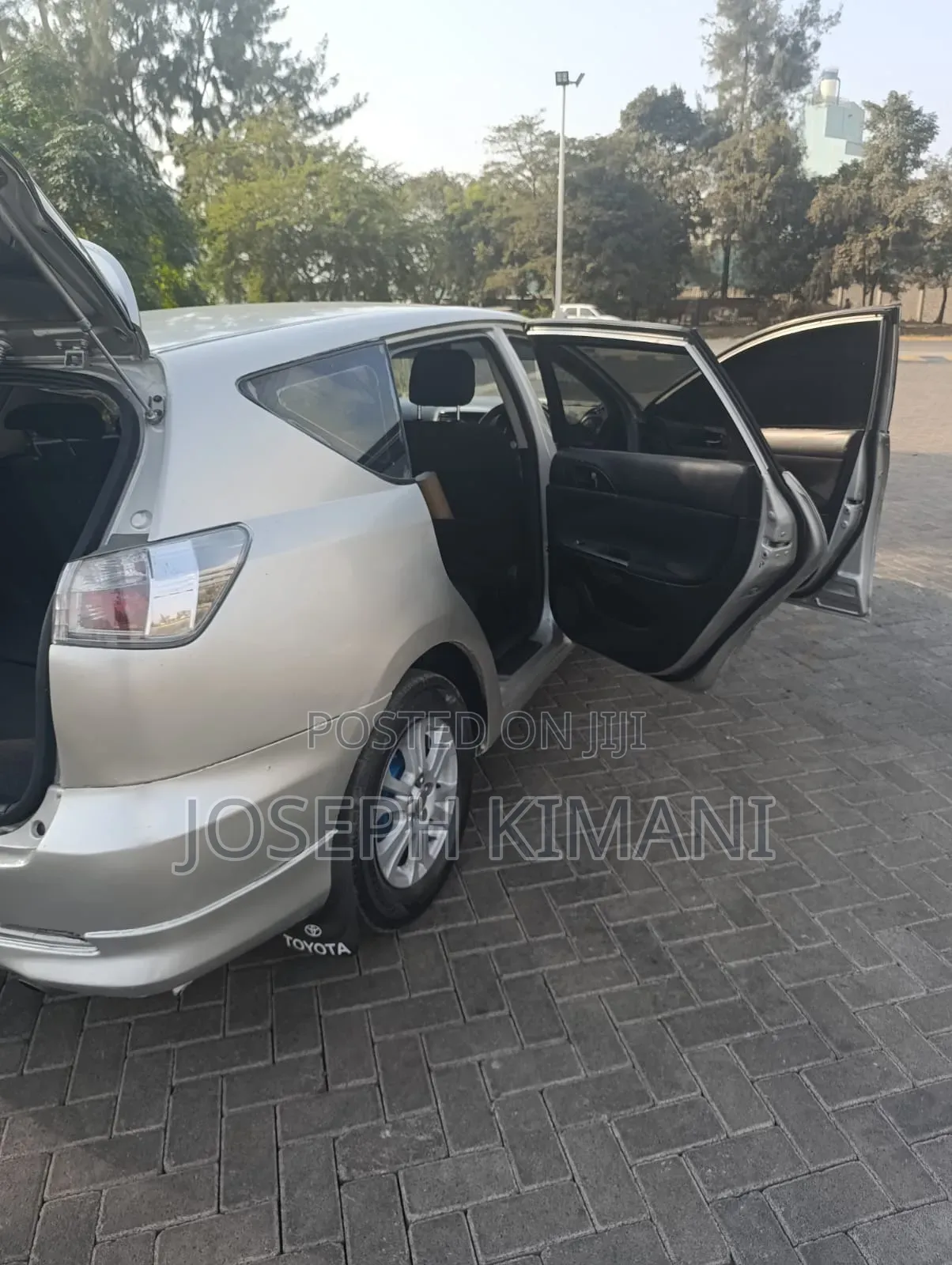 Toyota Caldina 2008 Silver