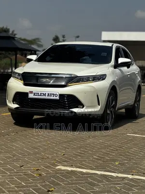 Toyota Harrier 2.0 2018 White