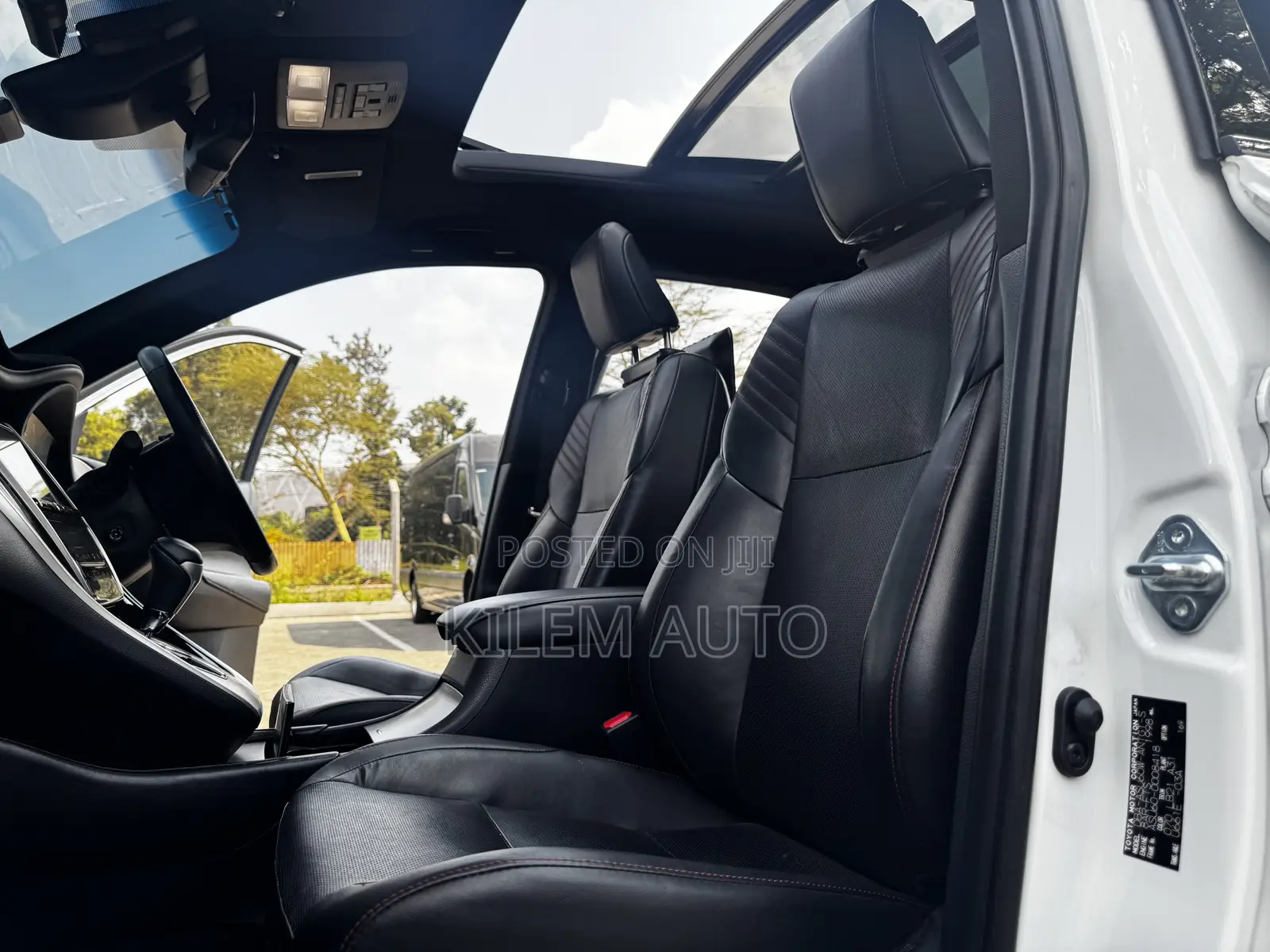 Toyota Harrier 2.0 2018 White