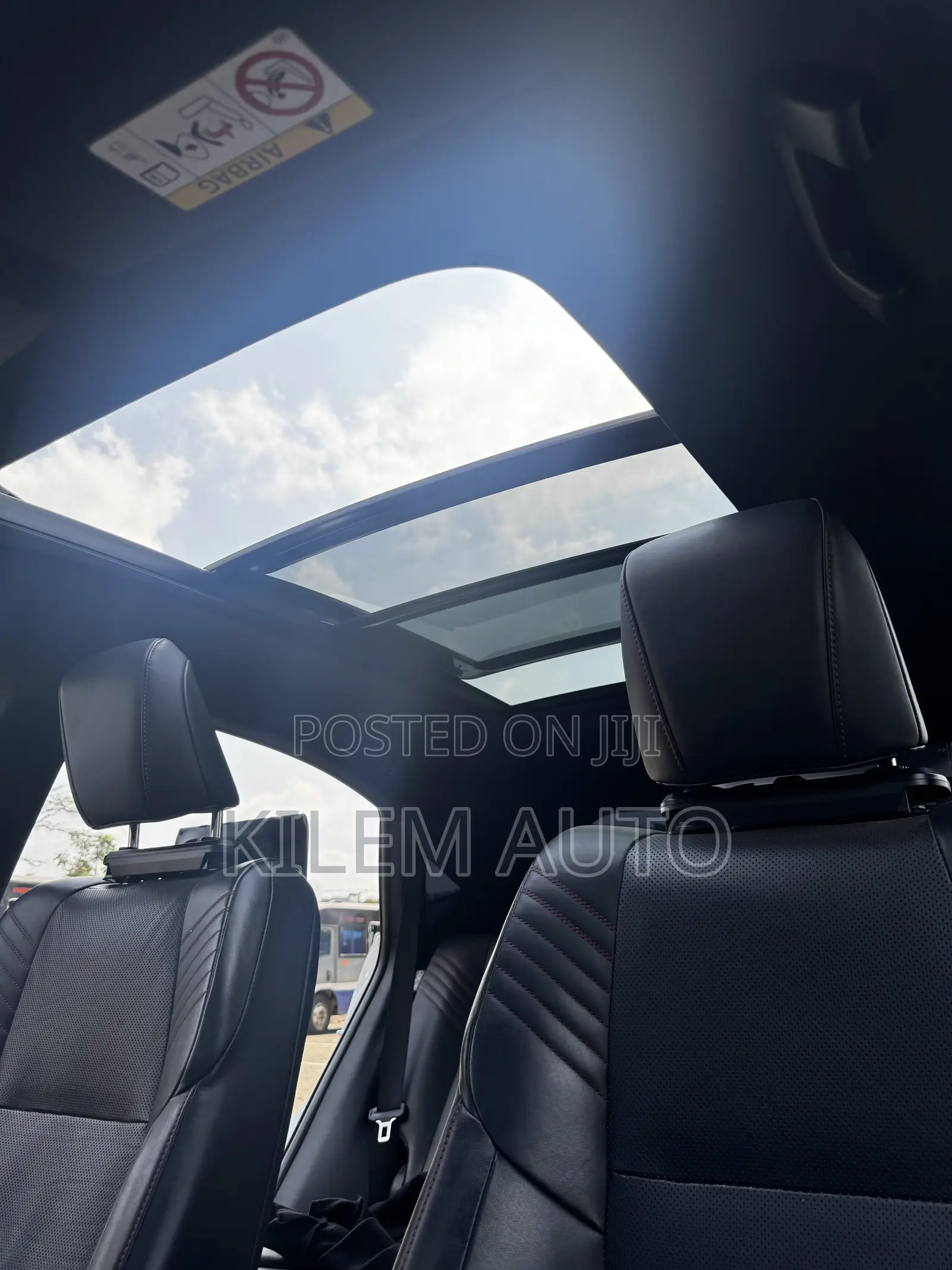 Toyota Harrier 2.0 2018 White