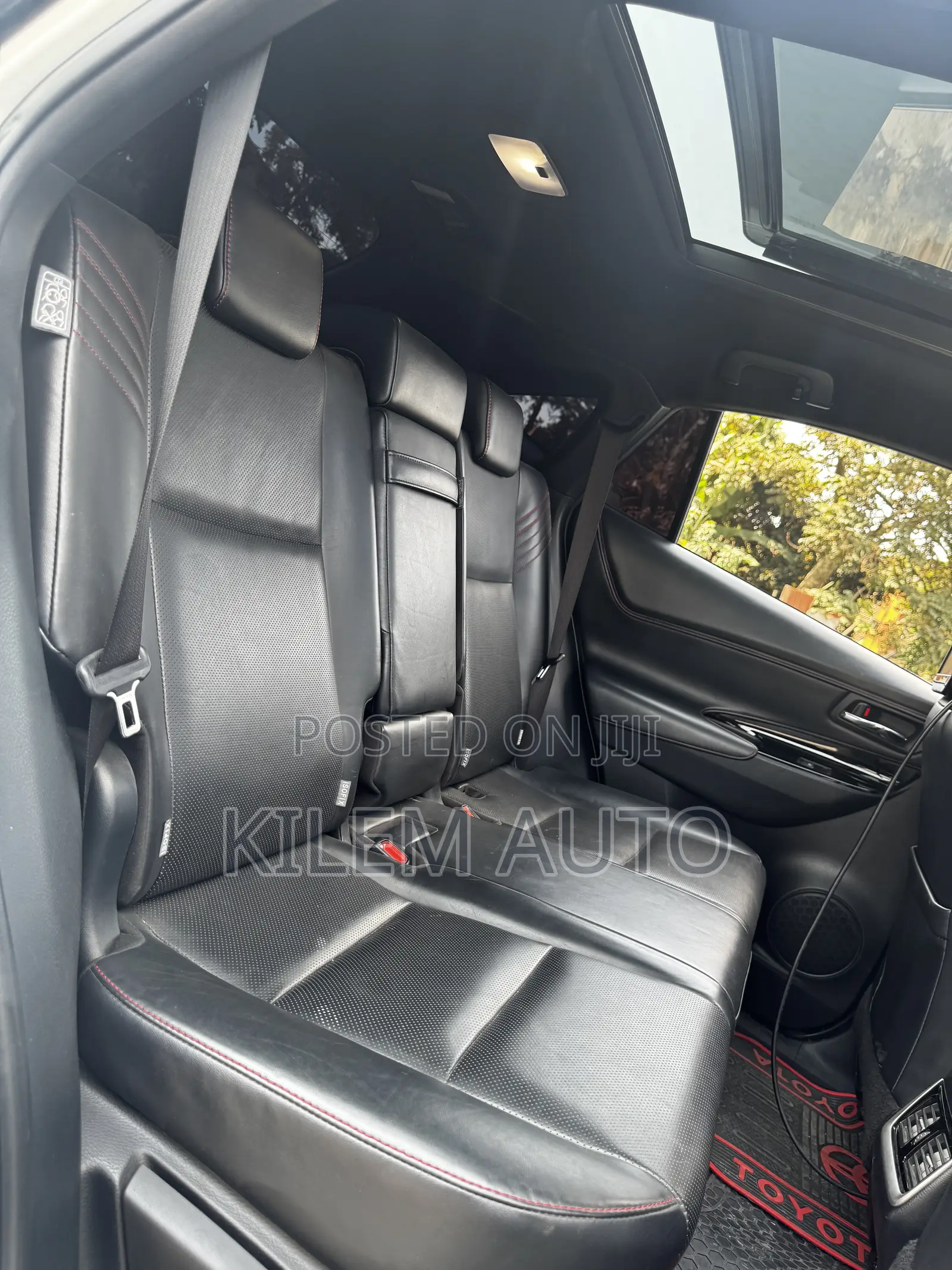 Toyota Harrier 2.0 2018 White