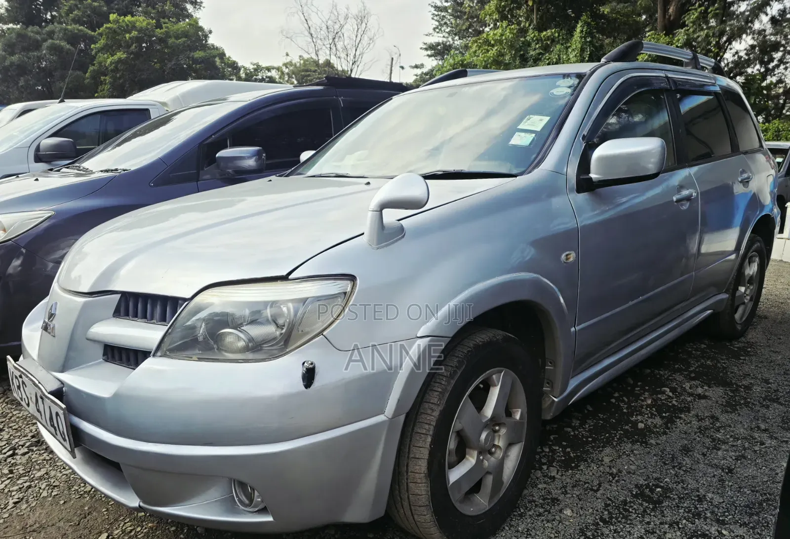 Mitsubishi Airtrek 2005 Silver