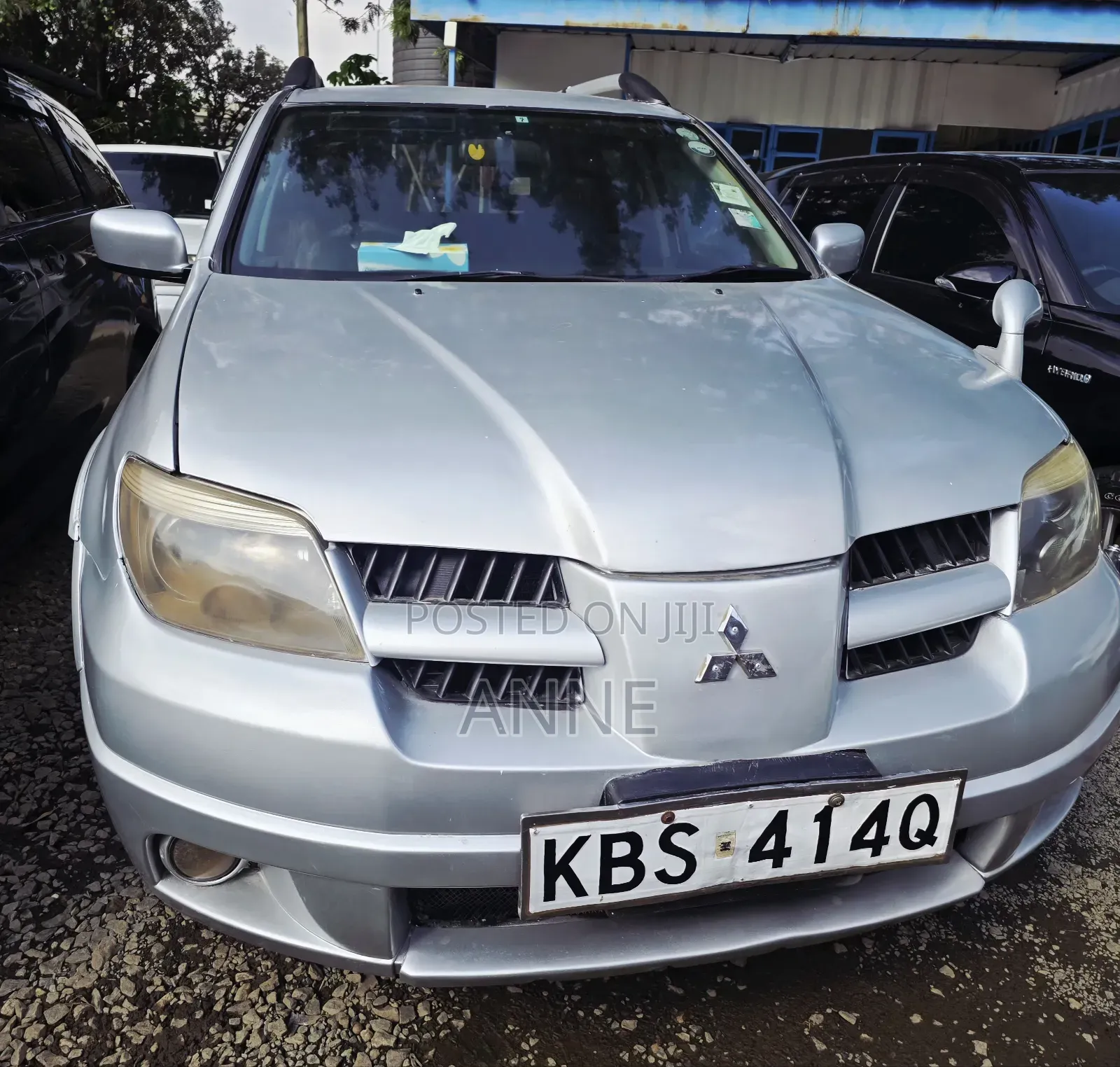 Mitsubishi Airtrek 2005 Silver