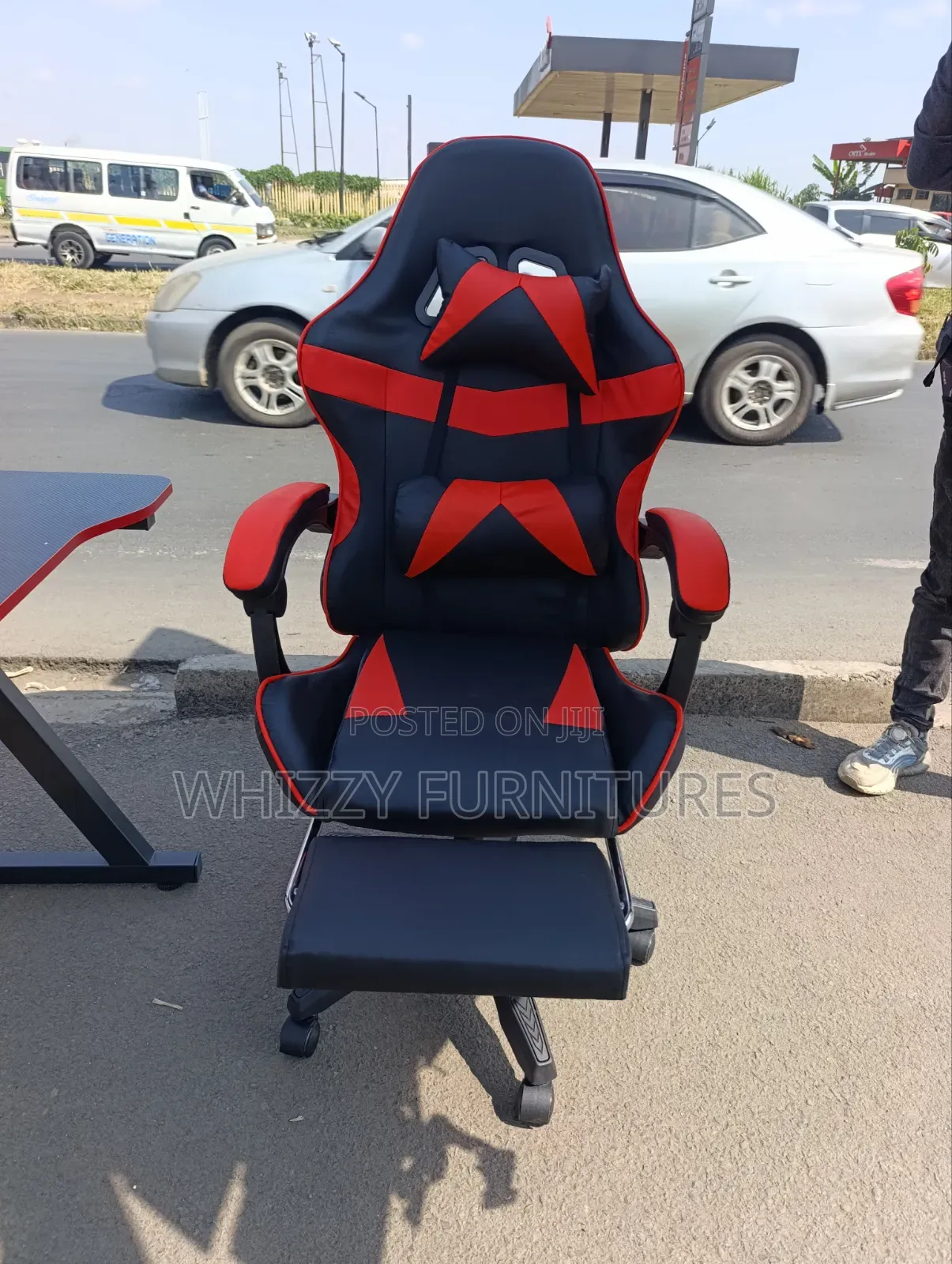 Red Black Racing Style Gaming Chair
