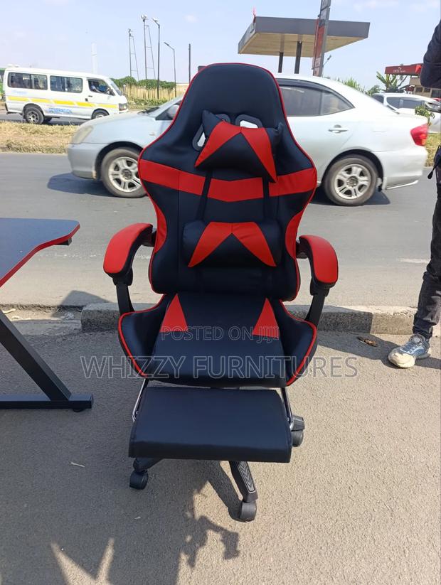 Red Black Racing Style Gaming Chair