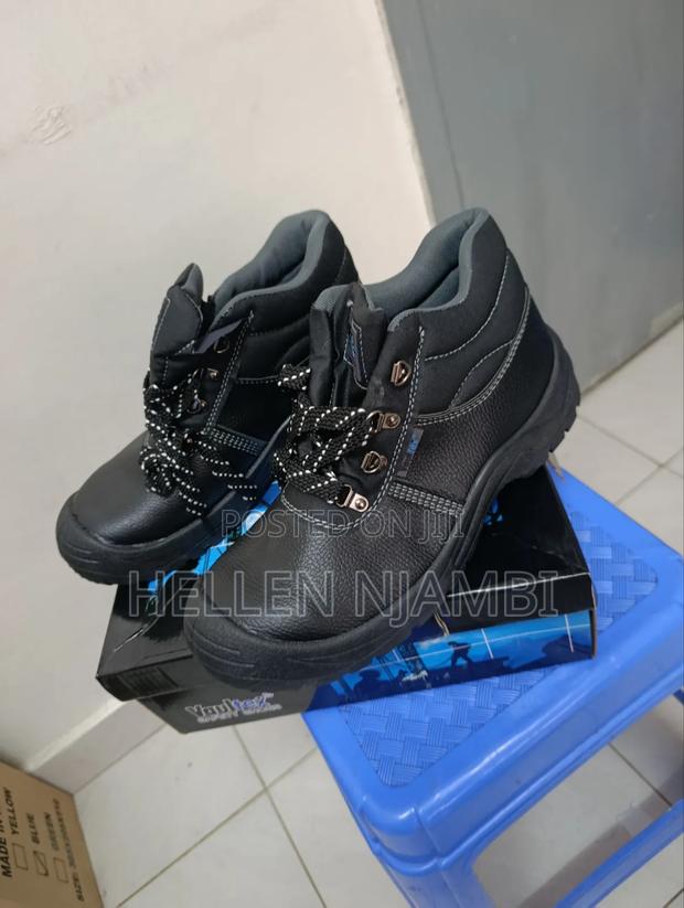 Vaultex Industrial Safety Shoes