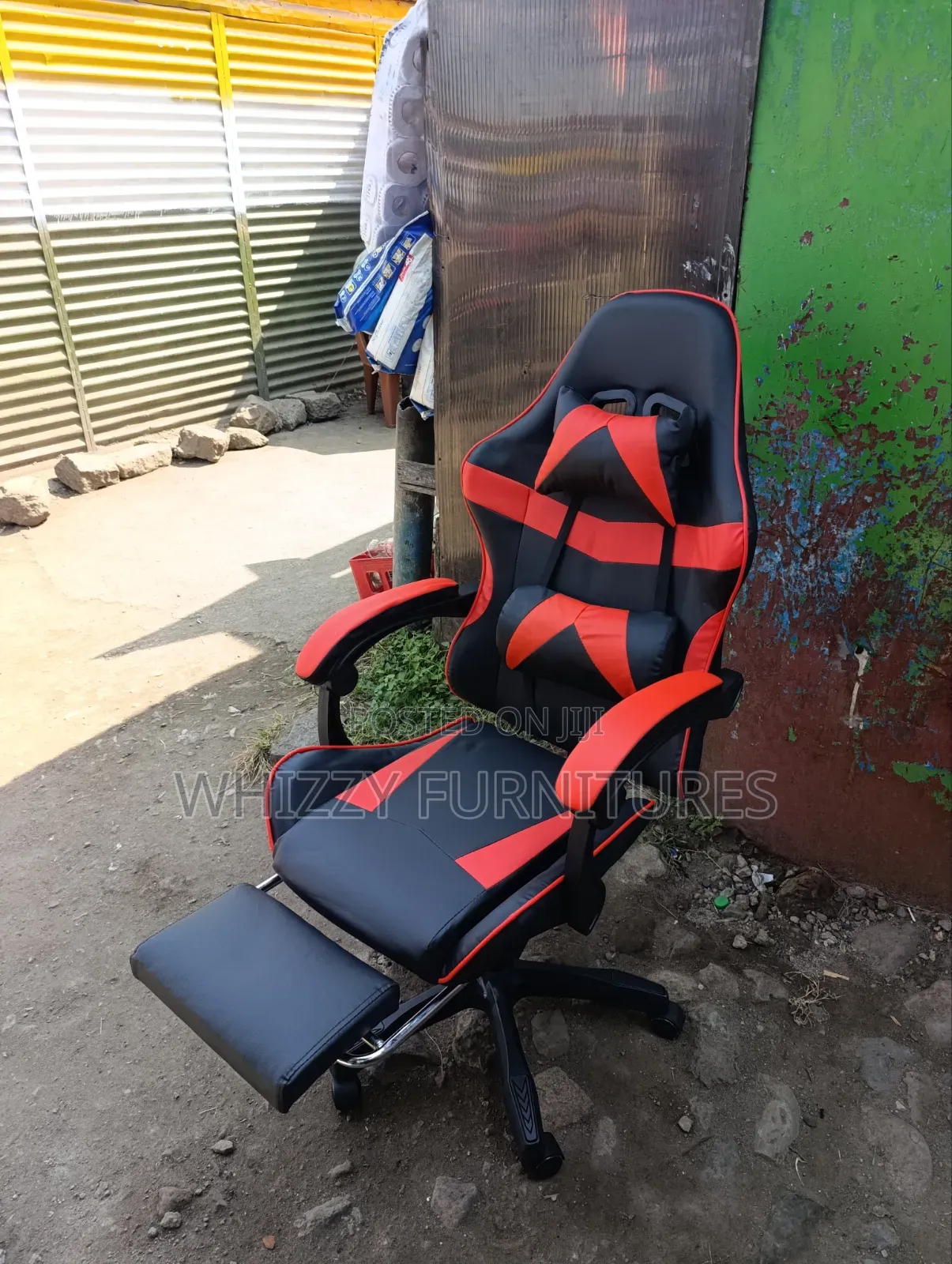 Red Black Racing Style Gaming Chair