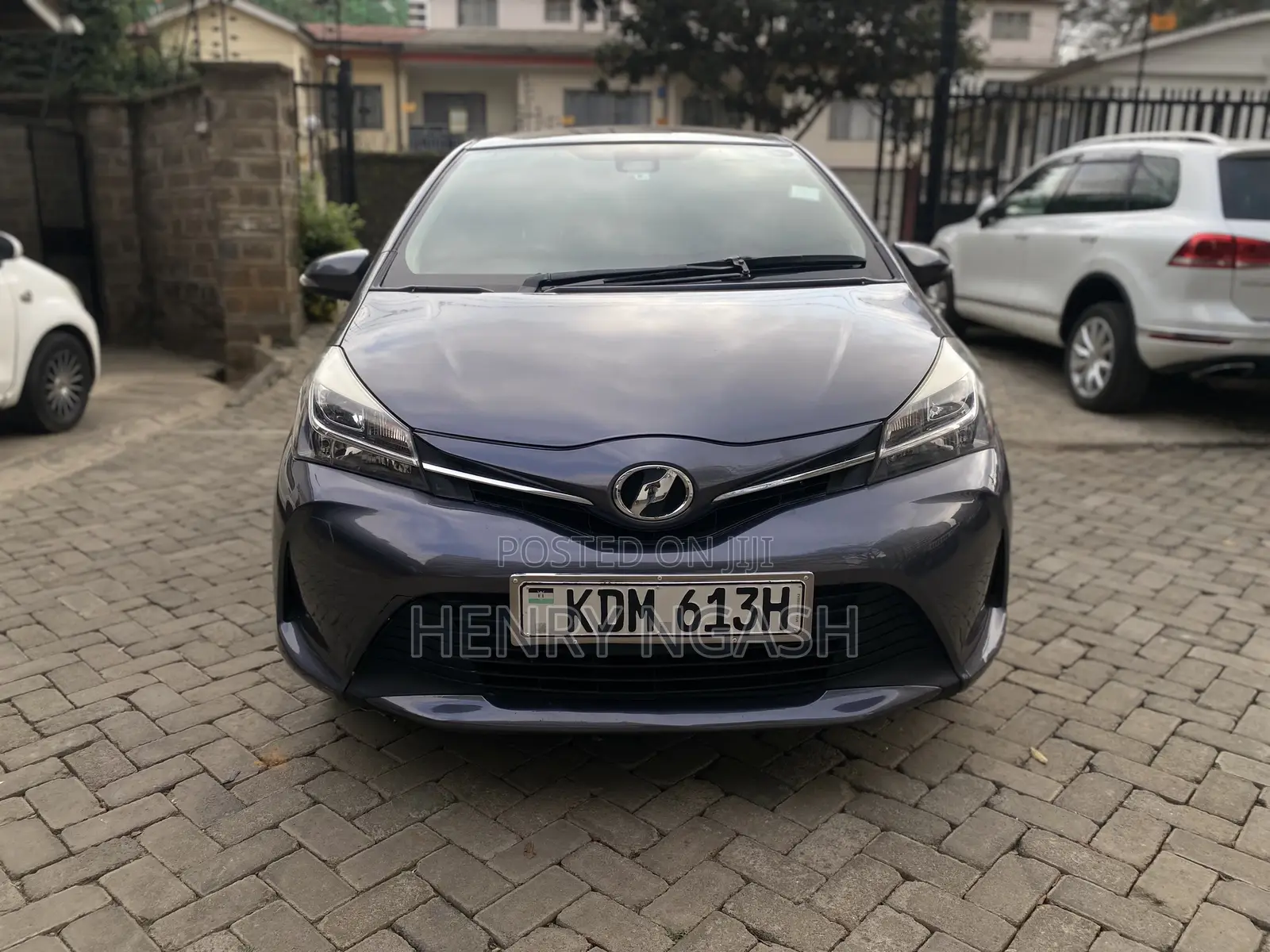 Toyota Vitz 2016 Gray