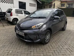 Toyota Vitz 2016 Gray