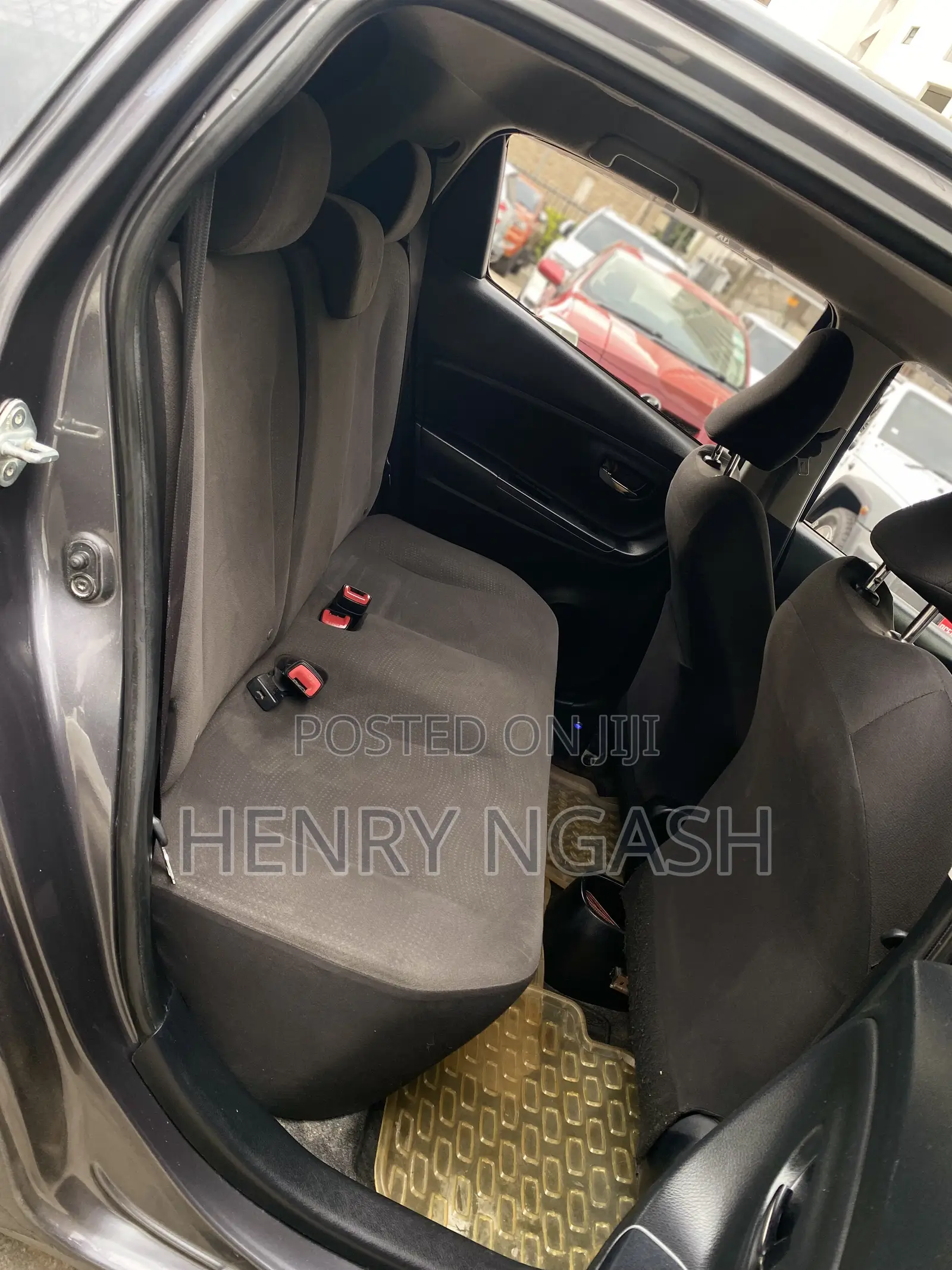 Toyota Vitz 2016 Gray