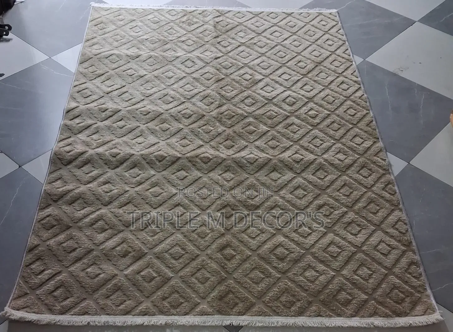 Modern Luxurious American Carpet 5 by 8