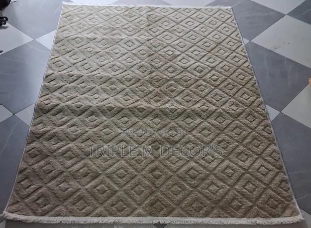 Modern Luxurious American Carpet 5 by 8